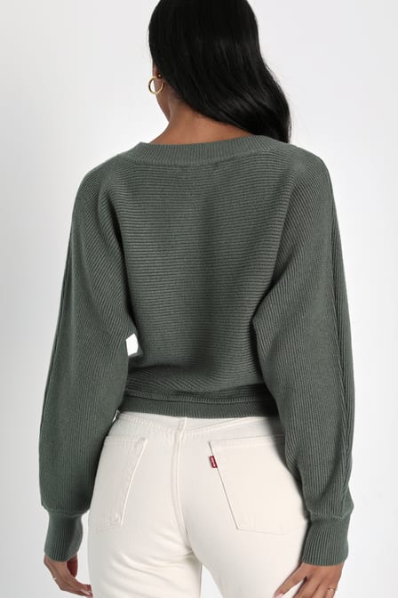 LULUS SWEATER: Elevate Your Style with Timeless Elegance